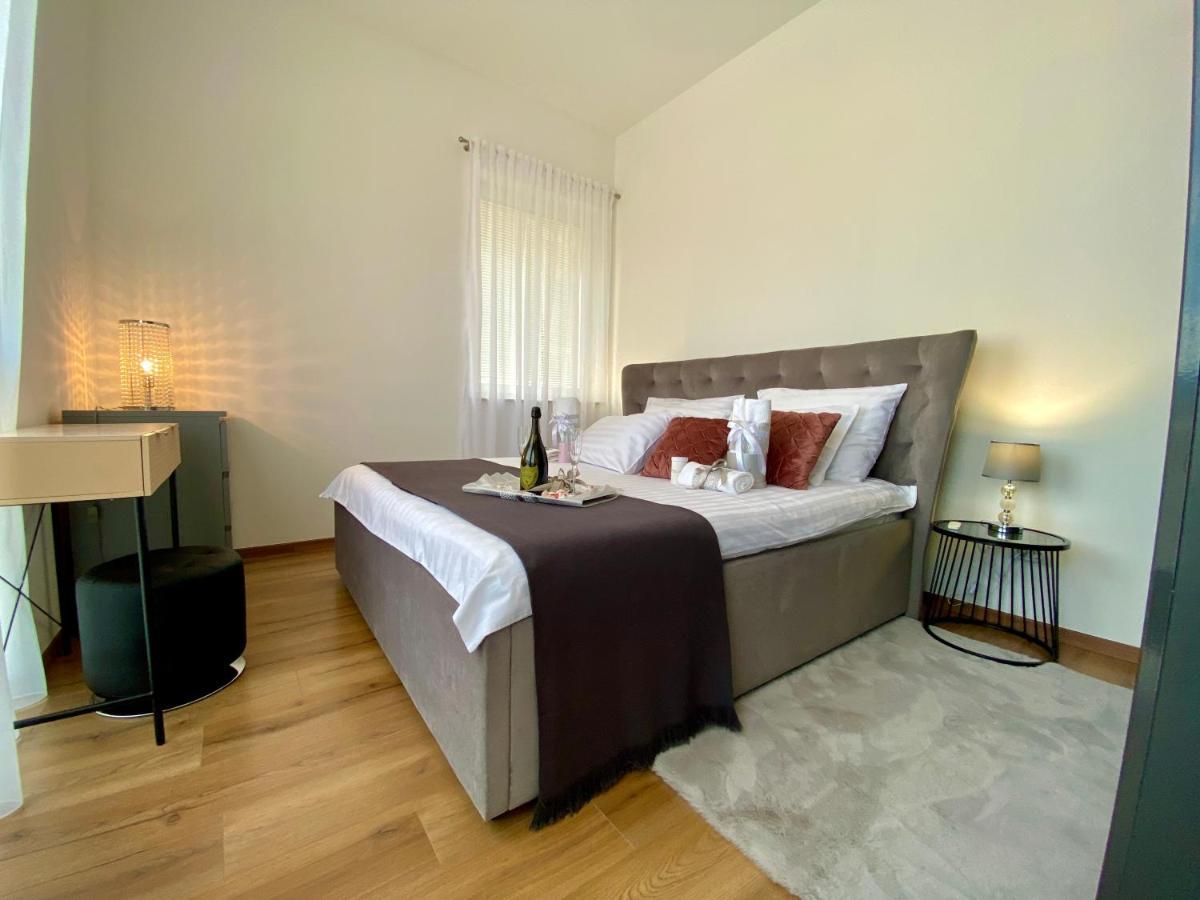 Ferienwohnung Apartman Sogni D'Oro Pula Exterior foto