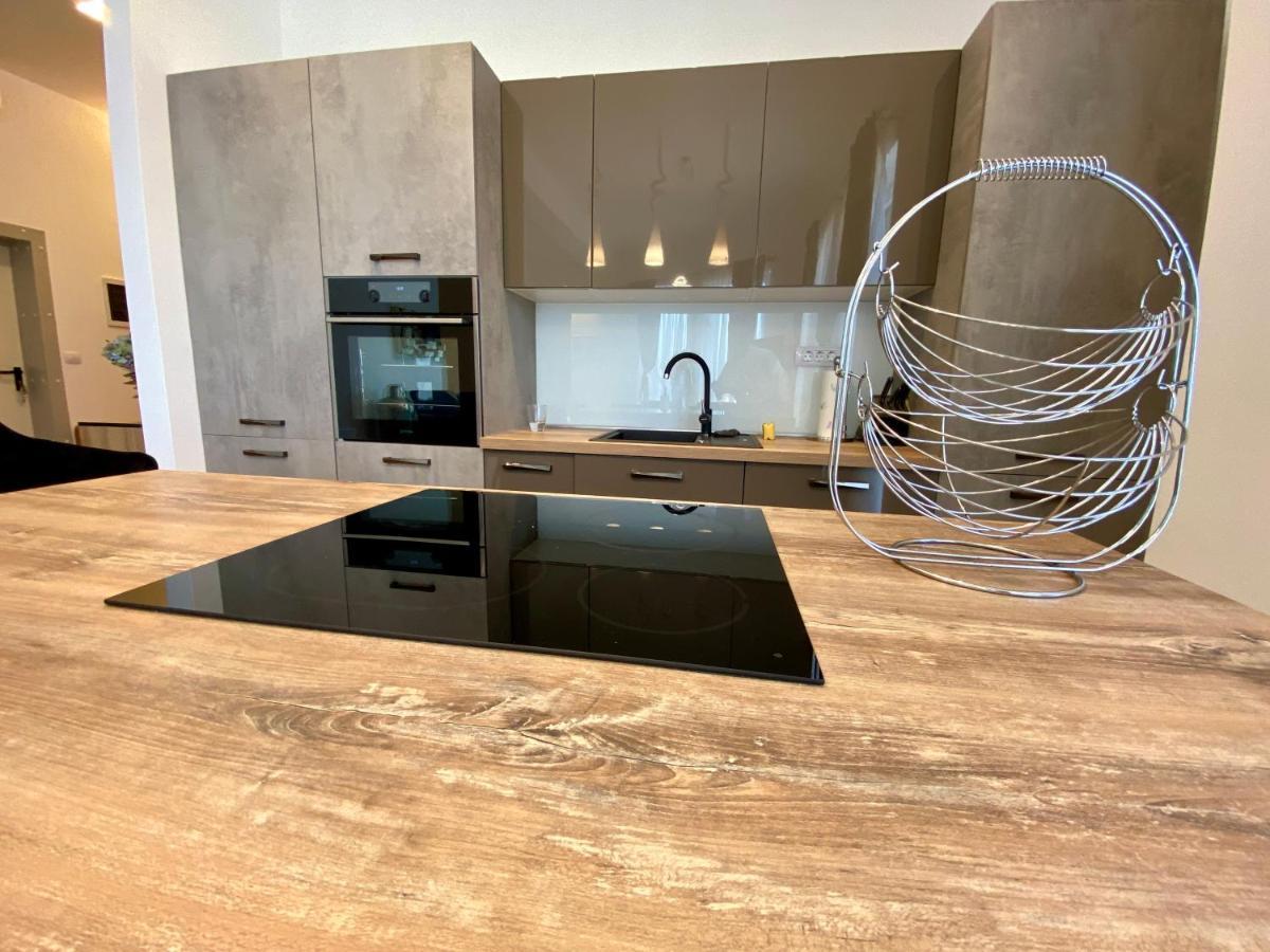 Ferienwohnung Apartman Sogni D'Oro Pula Exterior foto