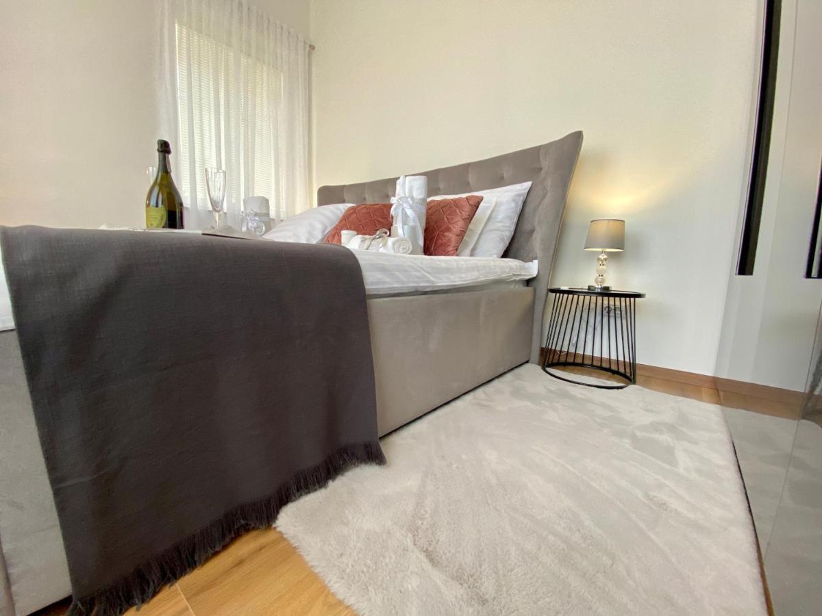 Ferienwohnung Apartman Sogni D'Oro Pula Exterior foto