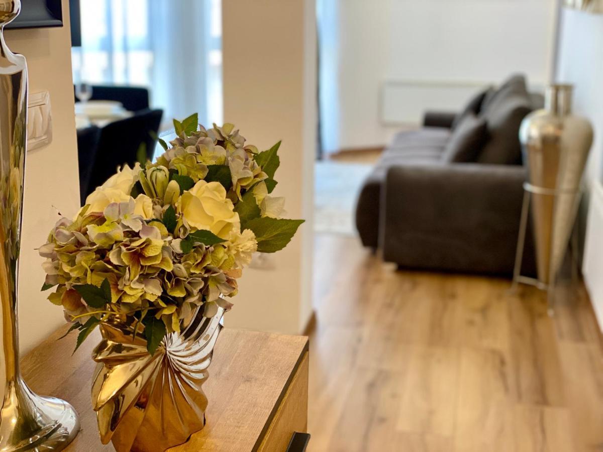 Ferienwohnung Apartman Sogni D'Oro Pula Exterior foto