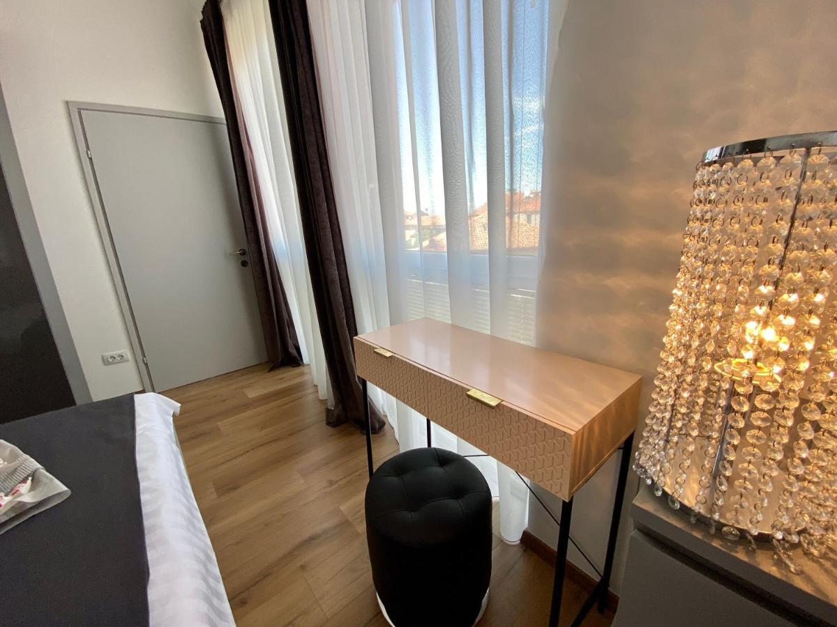 Ferienwohnung Apartman Sogni D'Oro Pula Exterior foto